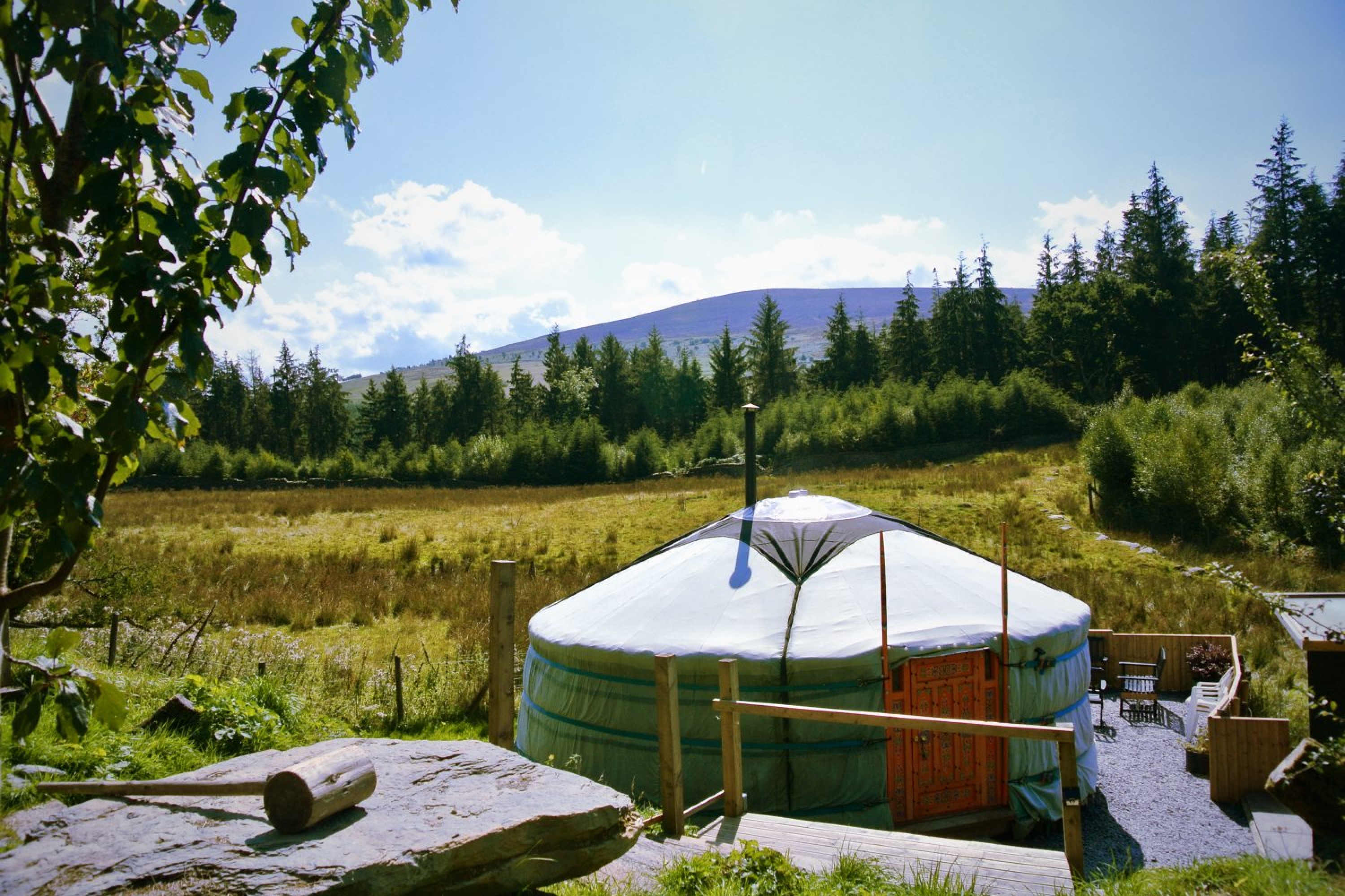 Ty Crwn Mawr – Authentic Mongolian Ger or Yurt