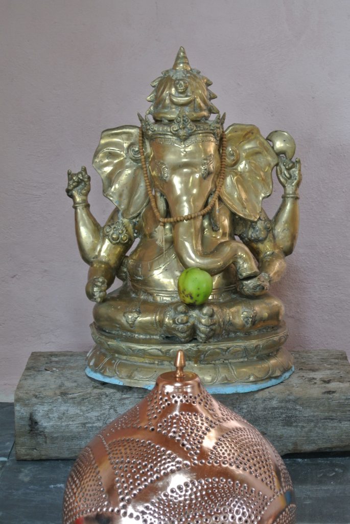 An apple offering to Ganesh!